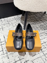 China Replica LV Women Shoes 105usd Only